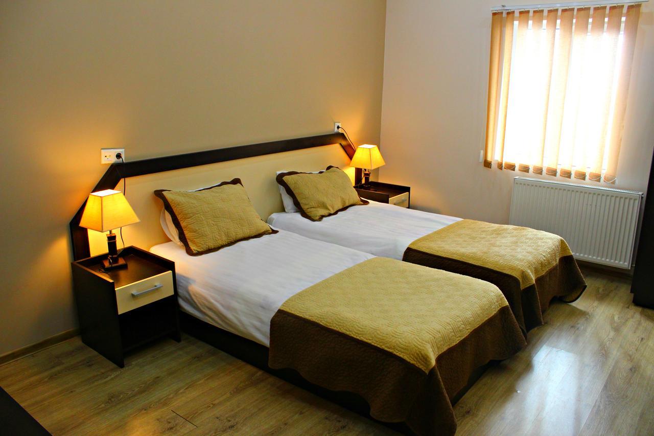 Getaway Hotel Tbiliszi Szoba fotó